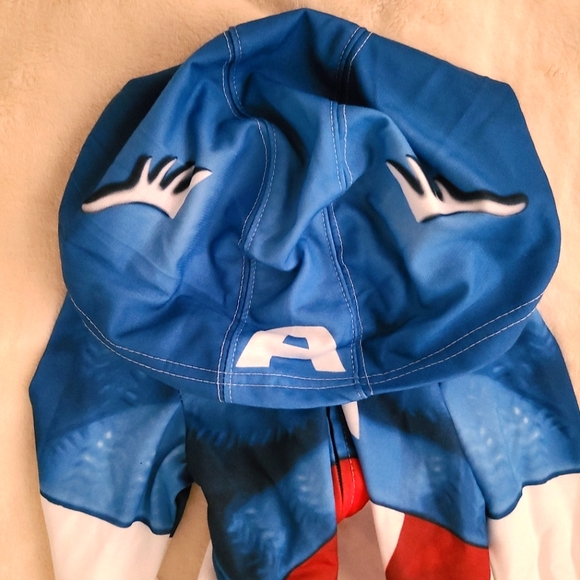 👀50% OFF - NWT‼️ Marvel brand Captain America Zip-up Hoodie - Picture 5 of 6